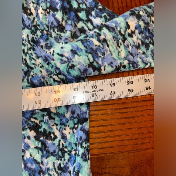 TALBOTS Cashmere Cardigan Sweater Sz LP - Picture 8 of 8